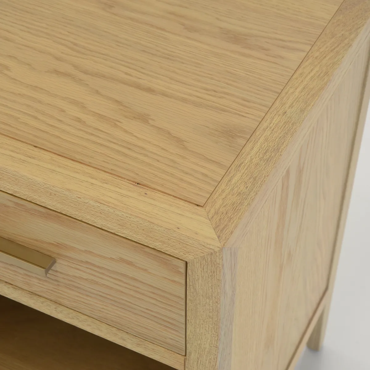 Drawer front and pull detail