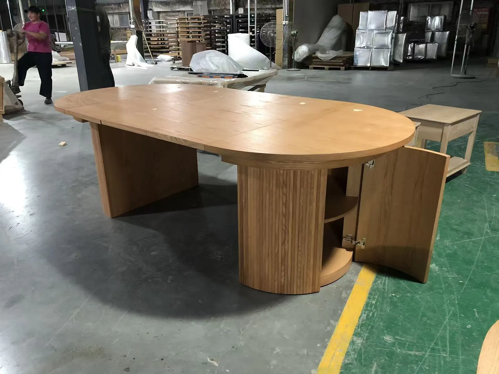 Extending table fully opened with the leaf in place